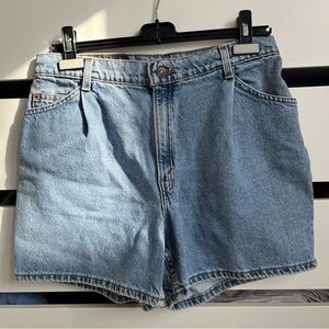 Vintage Levis Relaxed Fit Jean Shorts